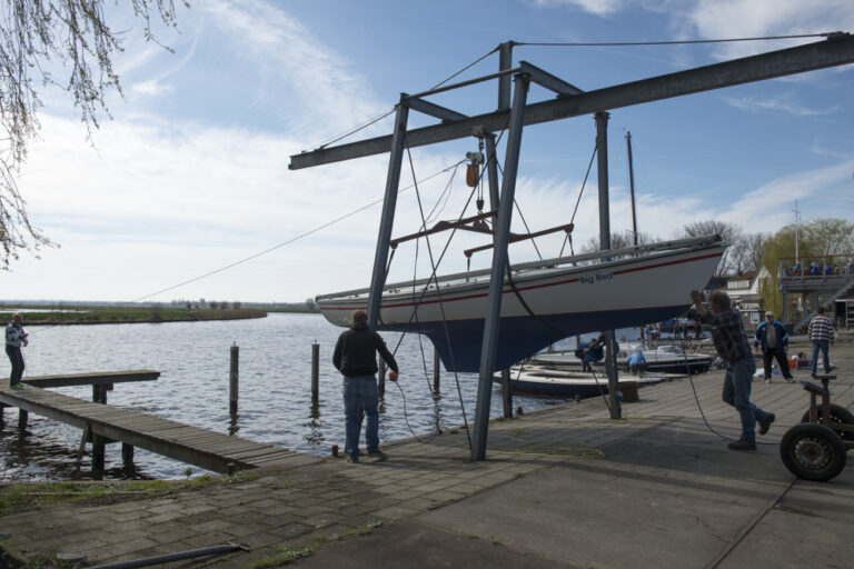 Read more about the article Zeilboten te water